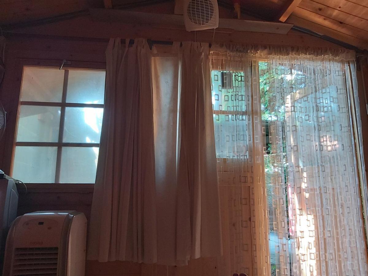 Relax Bungalow Terrace, Glamping Fahaz Siófok Exteriör bild