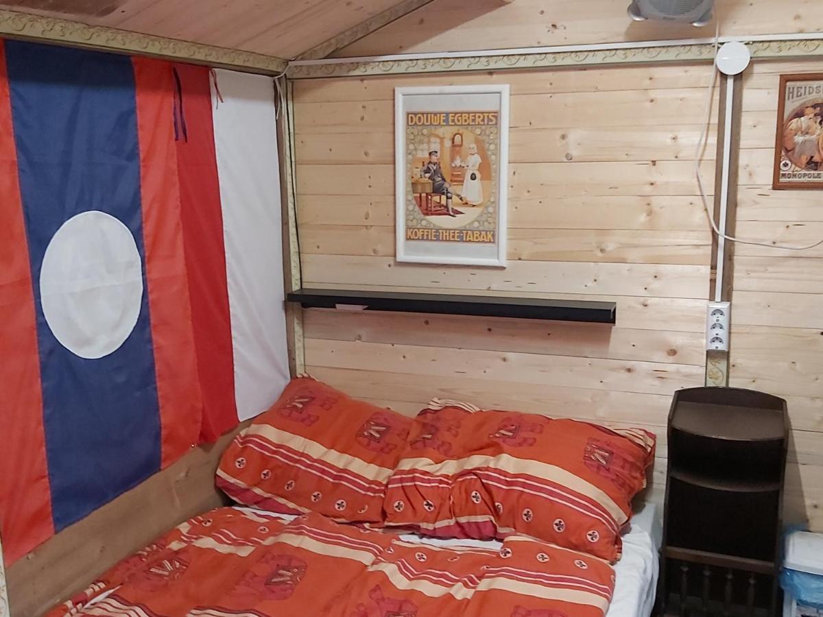 Relax Bungalow Terrace, Glamping Fahaz Siófok Exteriör bild