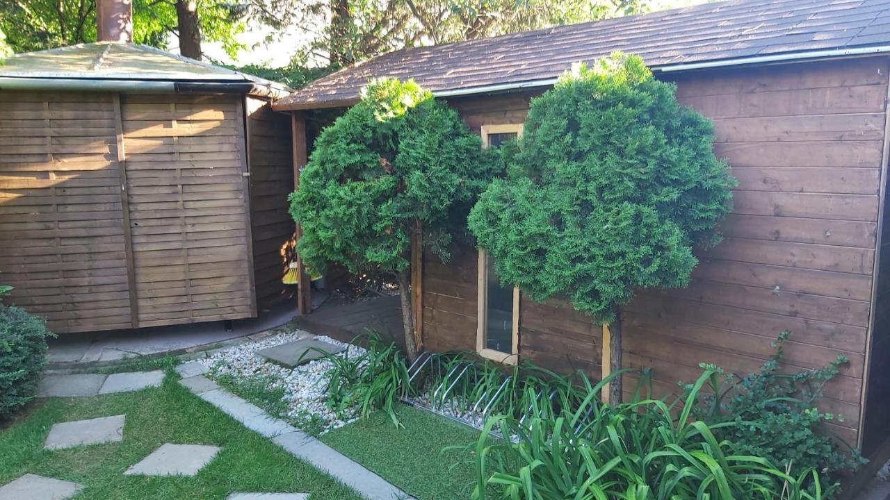 Relax Bungalow Terrace, Glamping Fahaz Siófok Exteriör bild